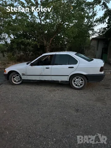 BMW E36 316i на части, снимка 2 - Автомобили и джипове - 46910646