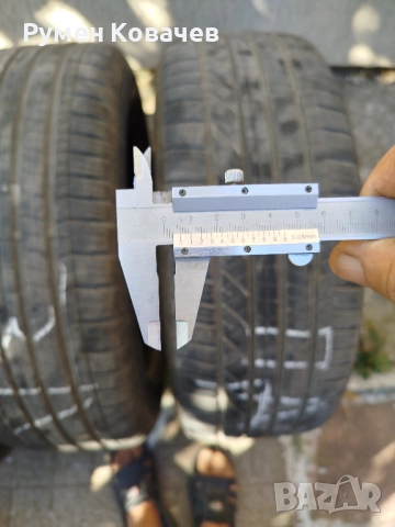 Всезезонни гуми 235/60/18 DUNLOP, снимка 2 - Гуми и джанти - 52130666