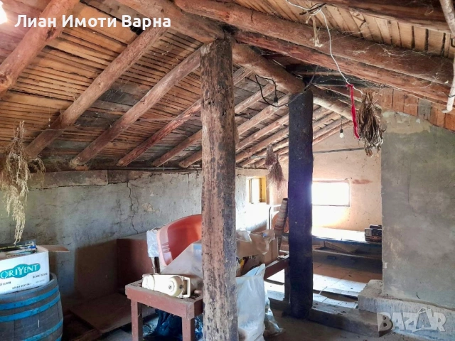 Къща с двор в с. Разделна, снимка 14 - Къщи - 51603665