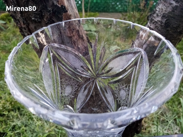 Българска кристална ваза - 30 см, снимка 3 - Вази - 54135092