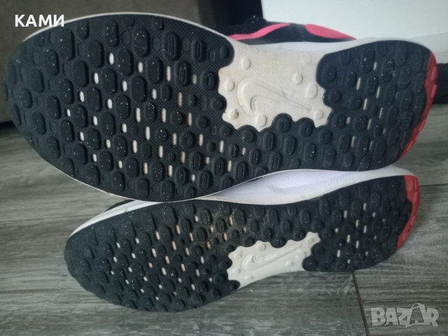 NIKE revolution 35.5, снимка 13 - Детски маратонки - 52435815