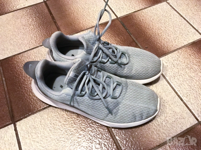 Nike Viale номер 45.5 – почти нови, леки и удобни, топ цена, снимка 5 - Маратонки - 53655865