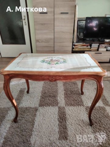 Продавам маси - резбовани, в бароков стил