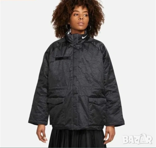 NIKE Therma Fit Shine дамско яке, снимка 2 - Якета - 54153593