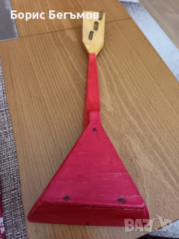 Руска дървена играчка балалайка, СССР, винтидж, цветни, ръчно рисувани цветя, , снимка 5 - Антикварни и старинни предмети - 52977542