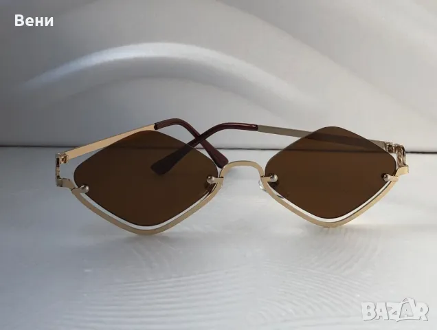 Топ модел дамски слънчеви очила/ колекция 2025 /, снимка 10 - Слънчеви и диоптрични очила - 50136080