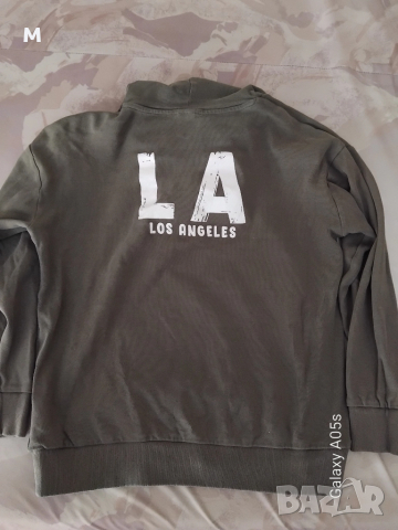 Зелен суичер, снимка 3 - Детски анцузи и суичери - 52063686