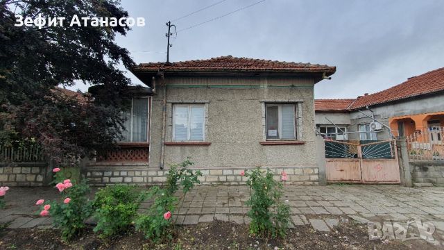 Къща в град Левски, снимка 5 - Къщи - 46129339