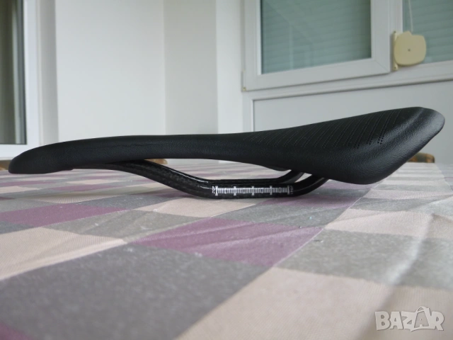 Карбонова седалка Specialized romin evo -147грама, снимка 7 - Аксесоари за велосипеди - 53960369