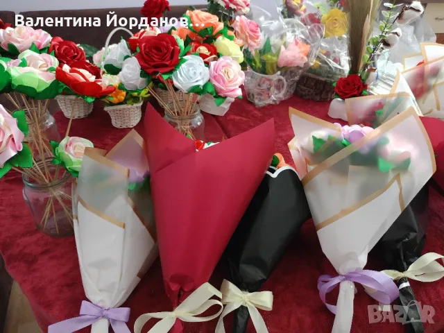 букети със сатенени рози , снимка 8 - Декорация за дома - 47116478