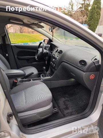 Форд Фокус 1.8 TDCi, снимка 10 - Автомобили и джипове - 53589638