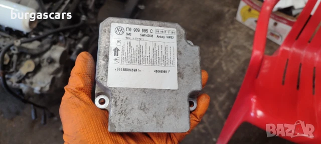 Централа Airbag 1T0 909 605 C VW Touran - 60лв, снимка 2 - Части - 51419782