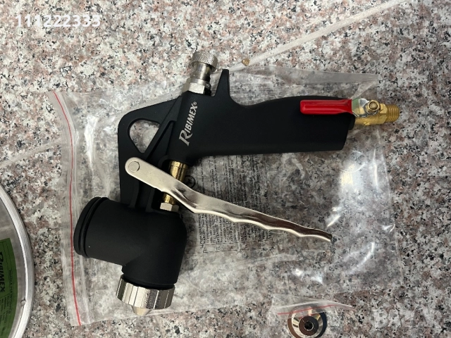 Пистолет за мазилка RIBIMEX 5L – нов, снимка 2 - Компресори - 51850945