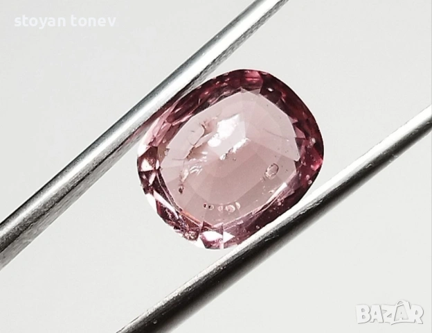 Рядък и ценен Падпараджа шпинел 2.68 кт от Мианмар! Нетретиран! Сертифициран! Нов!, снимка 8 - Други - 53603861