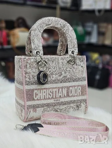 дамски чанти christian dior , снимка 4 - Чанти - 46915535