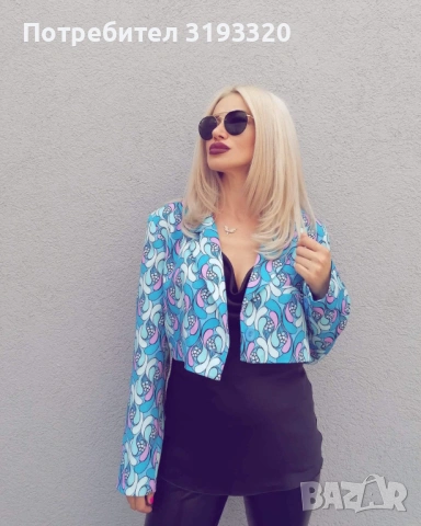 Късо сако размер -L, снимка 2 - Сака - 53624953