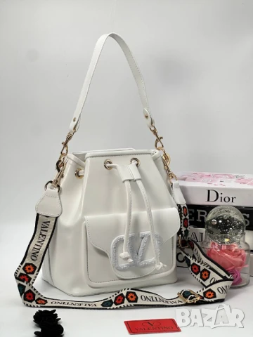 чанти valentino garavani, снимка 14 - Чанти - 50776530