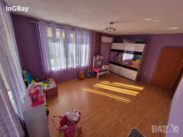 Продавам 1/2 къща (многостаен/4-стаен етаж 160кв., 1 ет. + 1/2 таванско помещение 30кв.), снимка 6 - Етаж от къща - 52268493