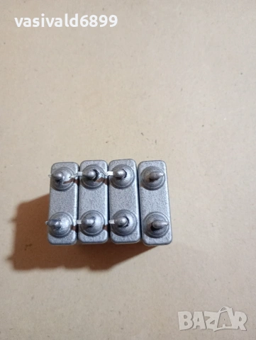 Лот от 4 кондензатора , снимка 2 - Резервни части за машини - 53743999