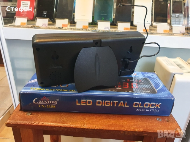 НОВ! Настолен електронен часовник с дата, термометър и аларма. По 25лв./бр., снимка 16 - Други - 51975681