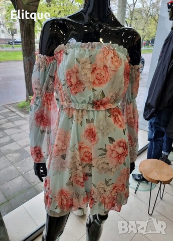 Флорална рокля с паднали ръкави 
