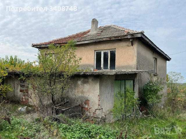 Продава се двуетажна къща в С. Помощник, снимка 3 - Къщи - 53801302