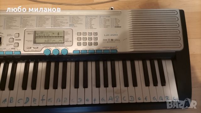 Синтезатор CASYO LK-220, светеща клавиши, снимка 4 - Синтезатори - 45768453