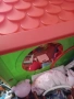  Детска къща за игра и  детска маса с две пейки , снимка 3