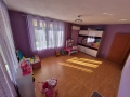 Продавам 1/2 къща (многостаен/4-стаен етаж 160кв., 1 ет. + 1/2 таванско помещение 30кв.), снимка 6