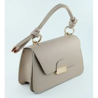 Елегантна фешън чанта с авнгардни дръжки в модерни цветове, снимка 5 - Чанти - 45766910