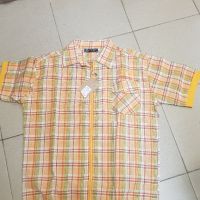 Продавам интересна мъжка риза жълто каре с цип, снимка 1 - Ризи - 45543673