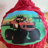 Налични-Огромна пинята за 10лв +подарък маска и конфети , снимка 11 - Декорация за дома - 45455129