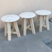 Дървено столче табуретка , снимка 1 - Столове - 44278433