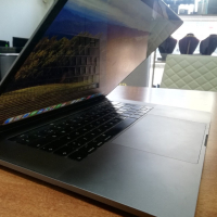 Лаптоп Macbook Pro , снимка 2 - Лаптопи за работа - 44975701