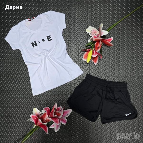 Дамски екип Nike, снимка 1