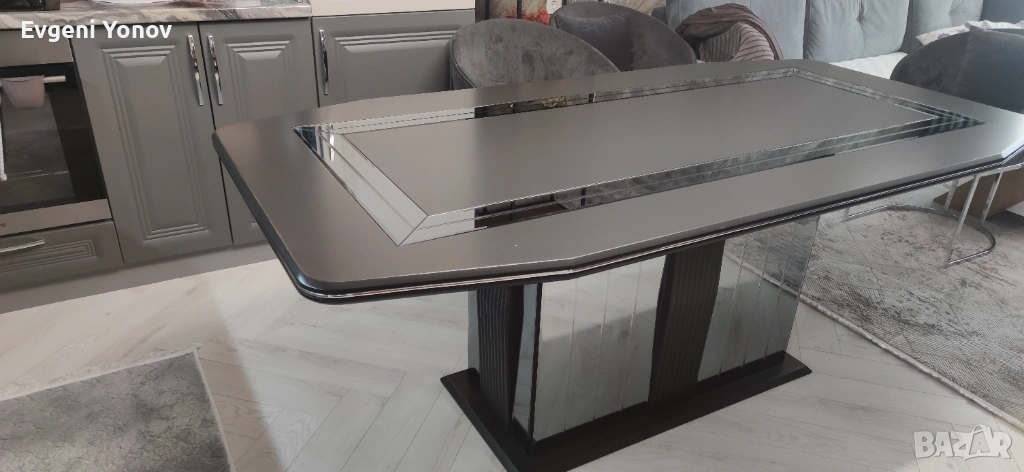 Продавам трапезна маса д/ш/в 200/100/80см+холна маса д/ш/в 135/65/45см35, снимка 1