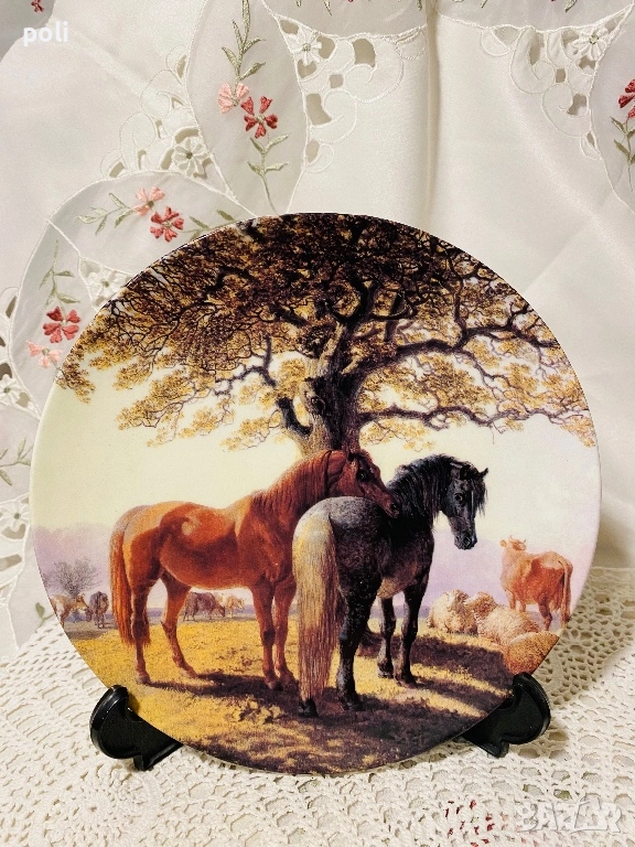 порцеланова чиния за стена , снимка 1