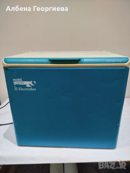 Хладилник ELECTROLUX - 12/220 V/GAZ , снимка 1