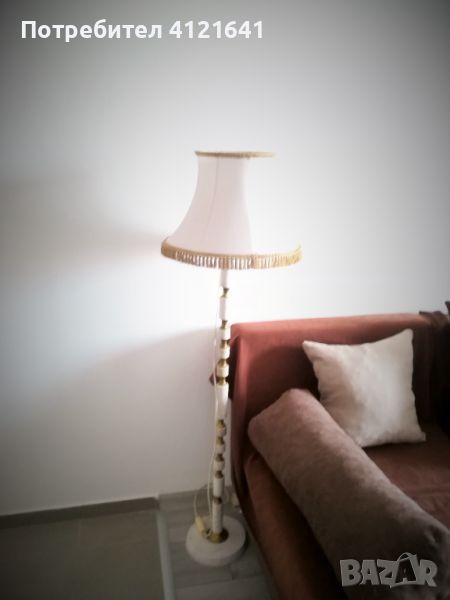 Аристократичен лампион с мраморна стойка и настолна лампа с копринени абажури, снимка 1