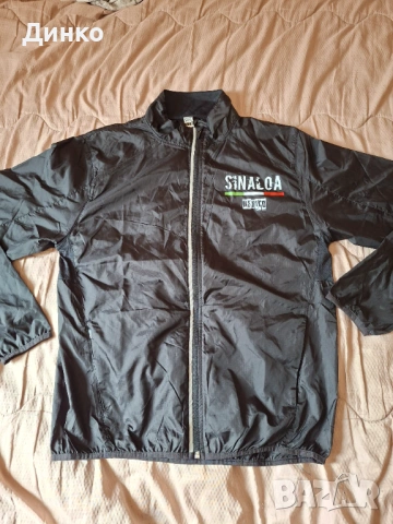 Спортни пролетно-есенни ветровки!И двете за 10 евро!, снимка 2 - Спортни дрехи, екипи - 54178470