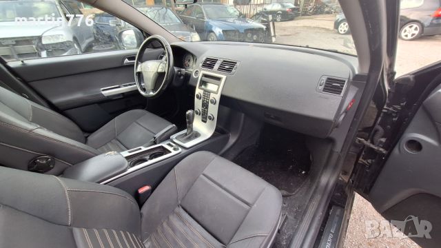 Volvo V50 1.6D 115кс на части , снимка 12 - Автомобили и джипове - 45256203