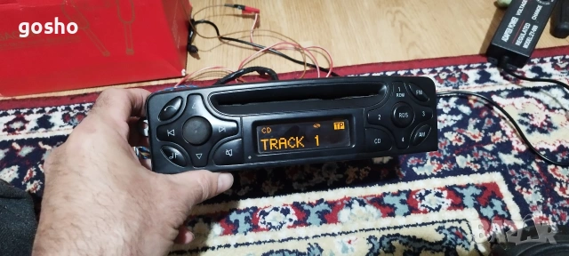 Audio10 CD-Radio за Мерцедес w203, снимка 3 - Части - 54008554