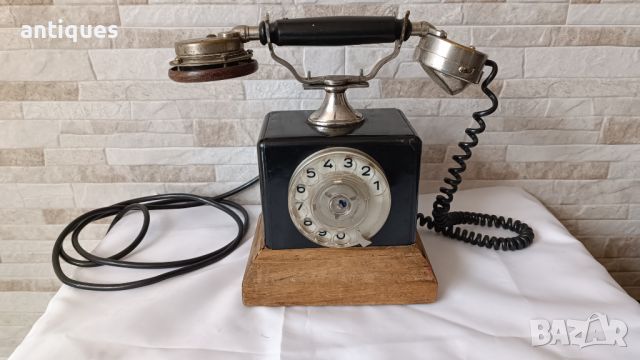 Стар немски телефон със слушалка - 1930" година, снимка 1 - Антикварни и старинни предмети - 46371802