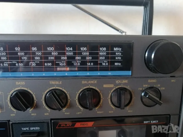 Радиокасетофон Studio Club 4002, снимка 4 - Радиокасетофони, транзистори - 50063572