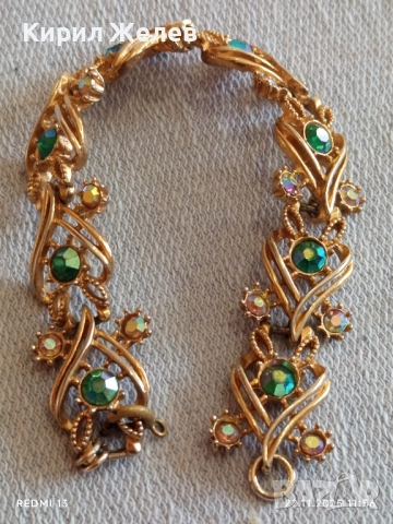 ДАМСКА ГРИВНА БОХЕМИЯ с ЗЕЛЕНИ КРИСТАЛИ с ЕФЕКТ на СЕВЕРНО СИЯНИЕ 51949, снимка 5 - Гривни - 52501231