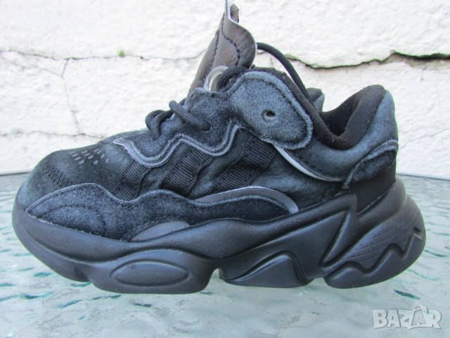 Детски маратонки Adidas Ozweego, снимка 1