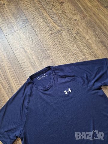 Страхотна мъжка тениска UNDER ARMOUR размер M, снимка 3 - Тениски - 46360678