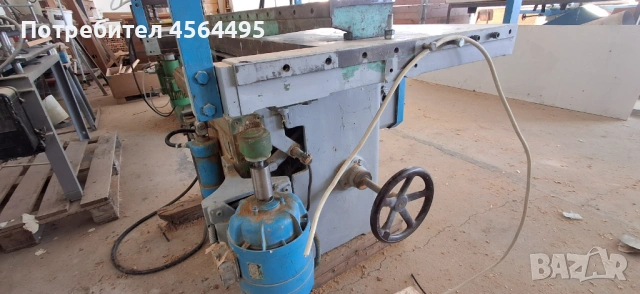 Продавам многошпинделна пробивна машина Holzkraft, снимка 4 - Други машини и части - 51605822