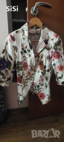 Дамско сако на цветя