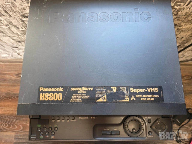 Продавам видео S-VHS Panasonic NV-HS800, снимка 2 - Плейъри, домашно кино, прожектори - 54144790